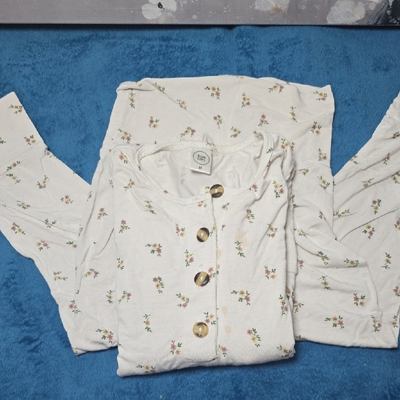 Lou Lou & Company Other - Lou Lou & Company Floral Top & Bottom Set 3t